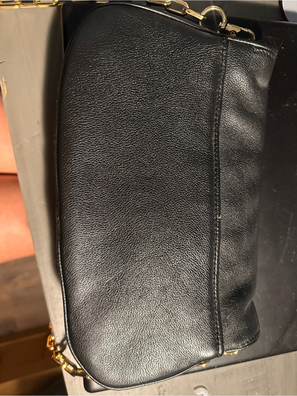 * AUTHENTIC* Tory Burch Black Leather Shoulder Bag with Gold Logo - Picture 6 of 9